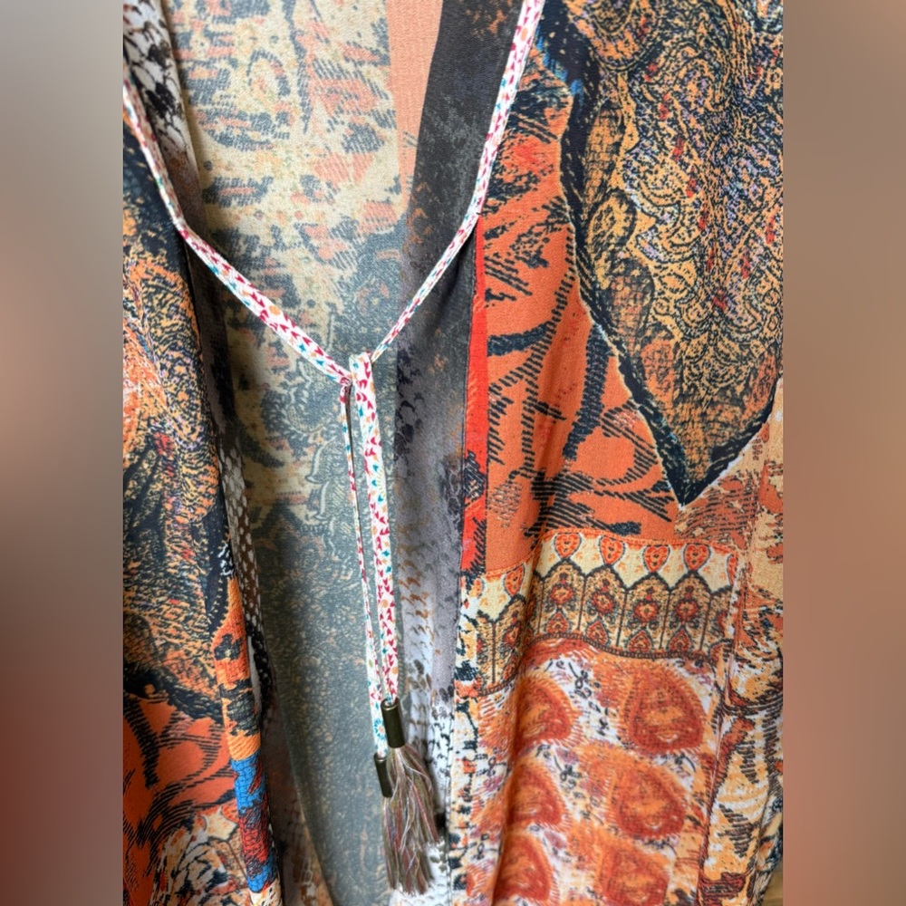 John Mark Beautiful Kimono - Picture 9 of 14